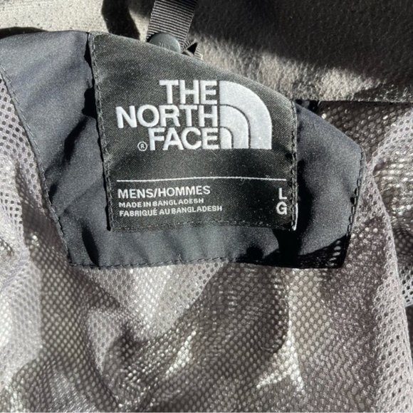 The North Face TNF Men's Black Hyvent Waterproof Hooded Rain Jacket Coat Vent L - Picture 7 of 11